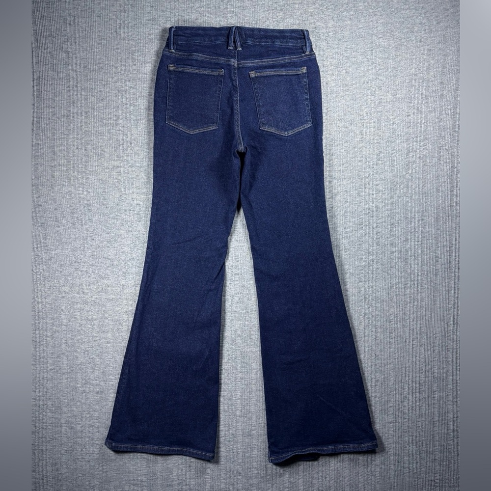 Good American Good Legs Flare Jeans Dark Wash Women’s Size 8/29 Middle Seam - Picture 3 of 5